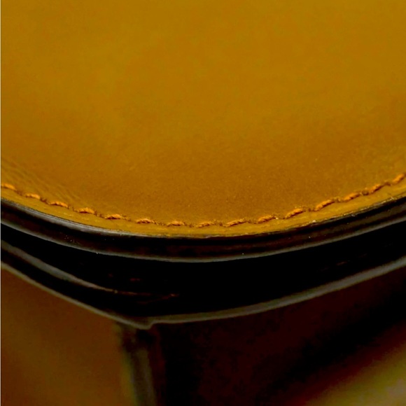 SOLD Celine Medium Classic Box Flap Brown/Camel Calfskin bag - Picture 8 of 12